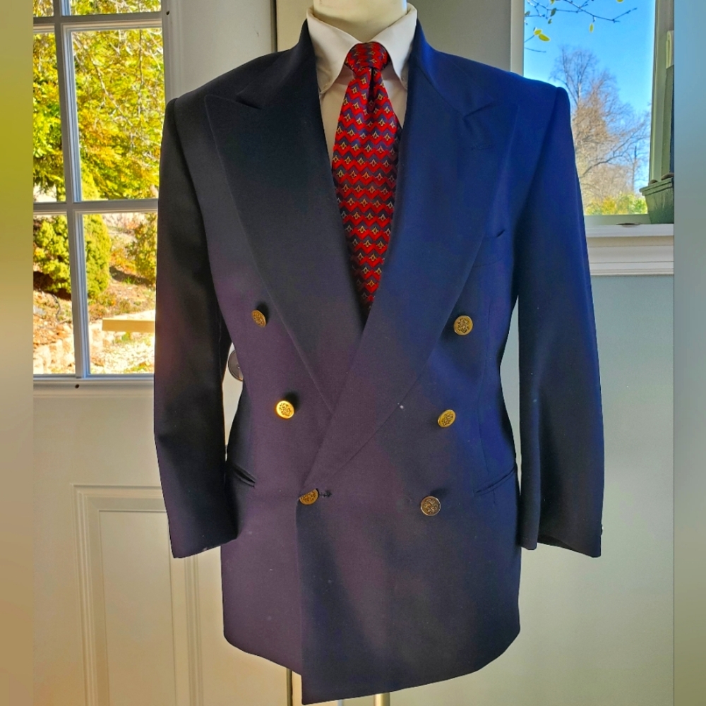Navy Blue Dubble Brested  Blazer. Nordstrom 40R